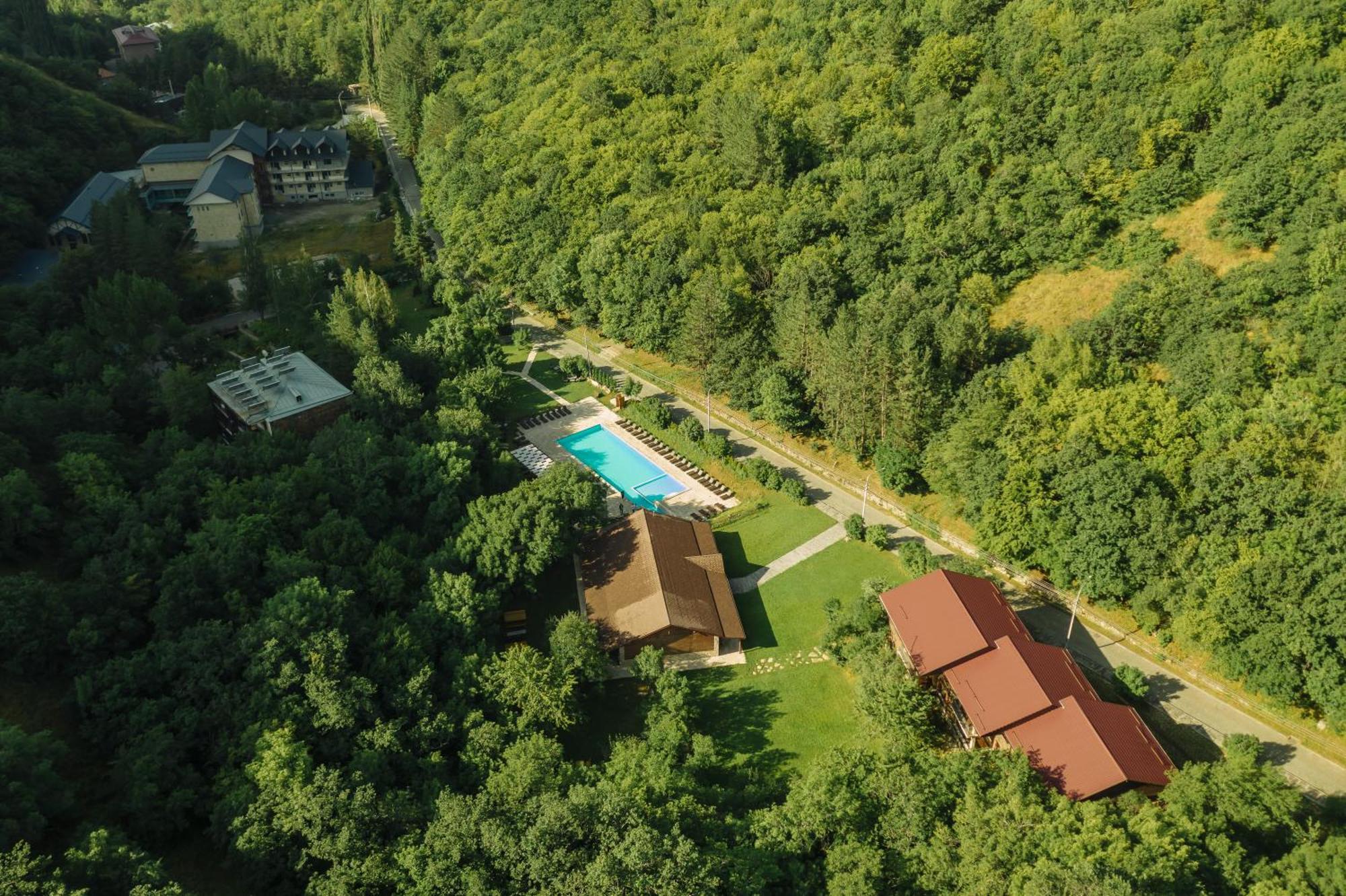 Apricot Aghveran Resort Exterior photo